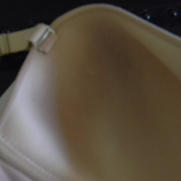 French Affair Convertible Bra Nude 40D Underwire Wear it 6 Ways! NEW! Strapless - Picture 5 of 6